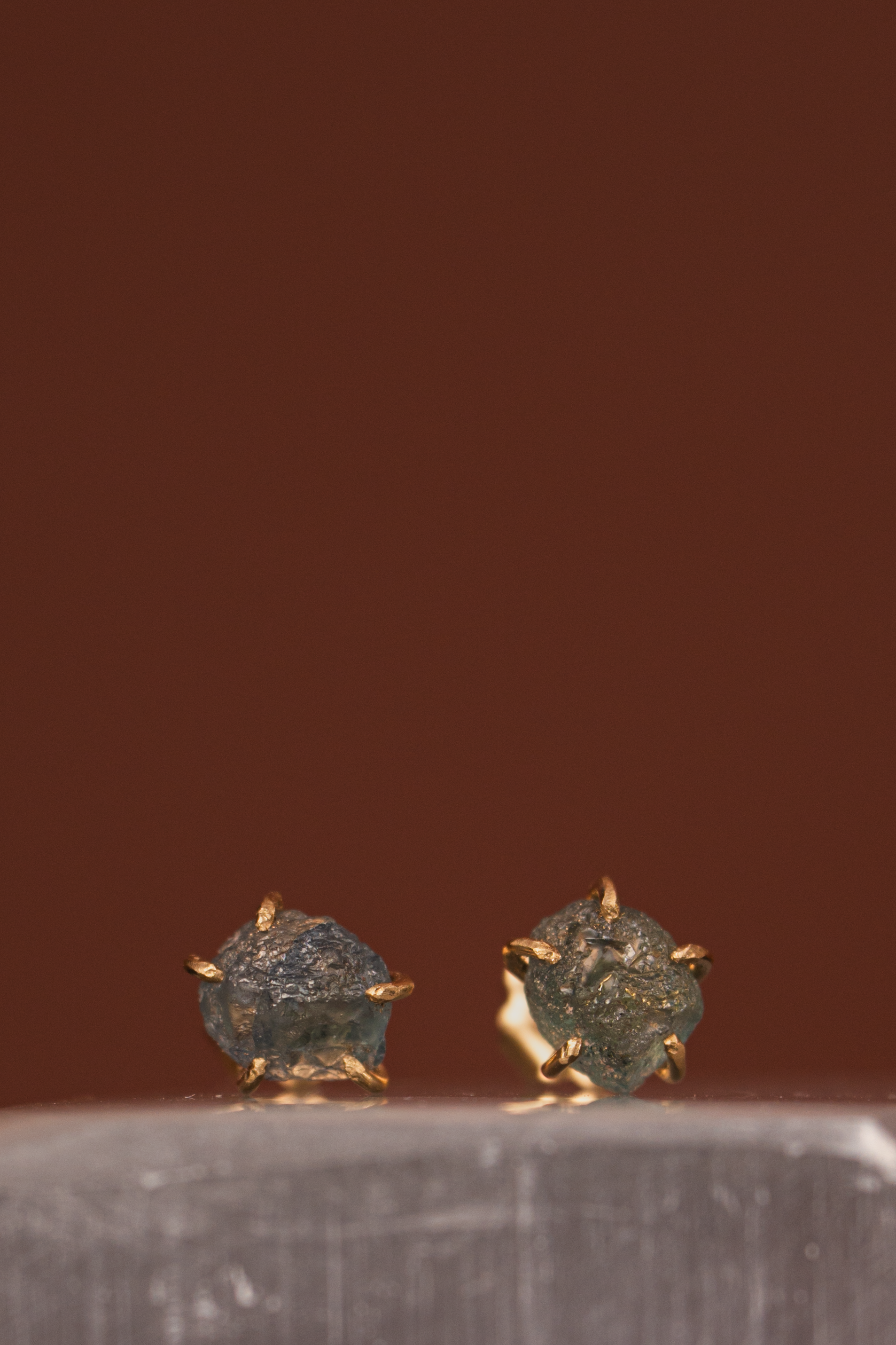 Montana Saphire small stone studs