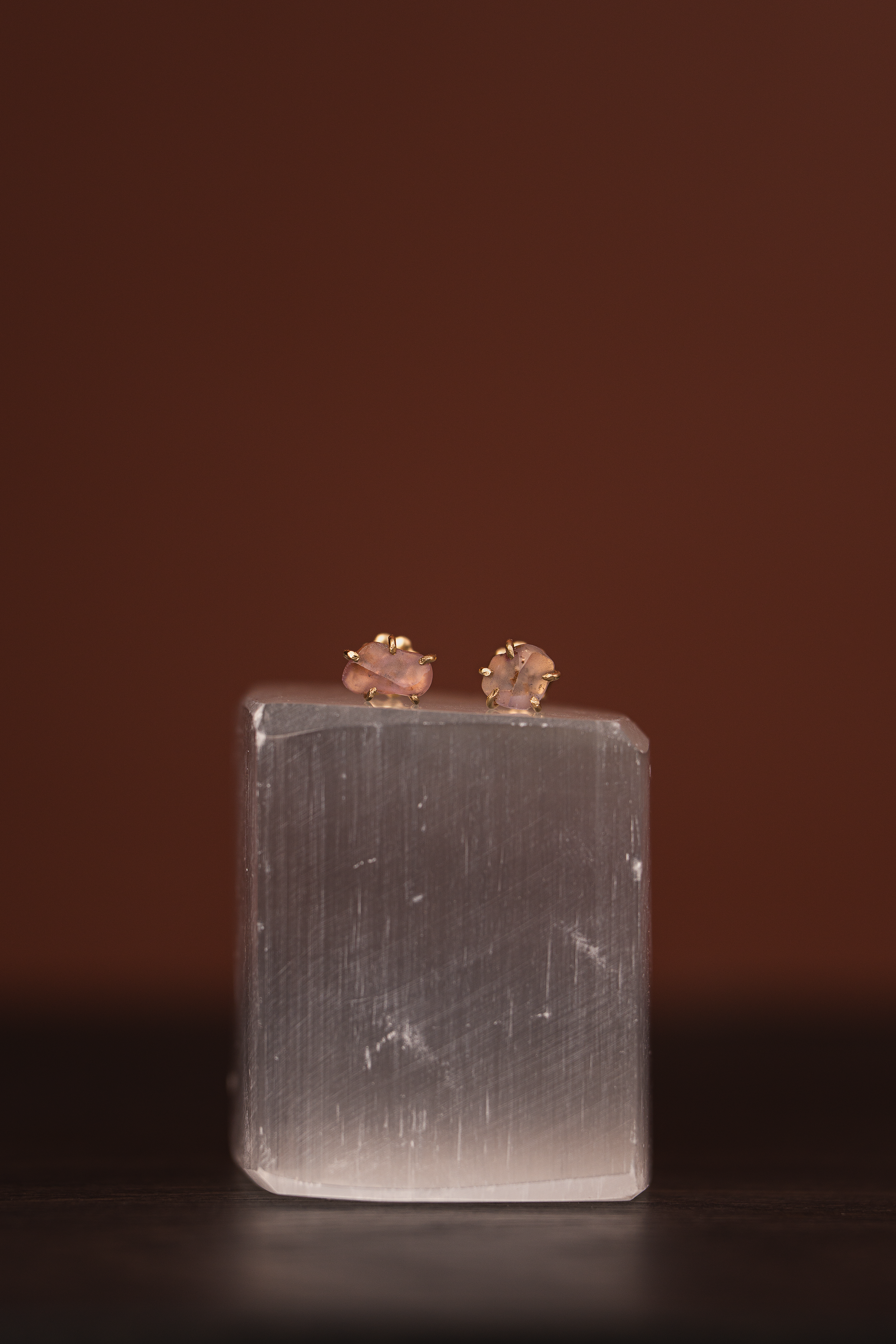 Montana Saphire small stone studs