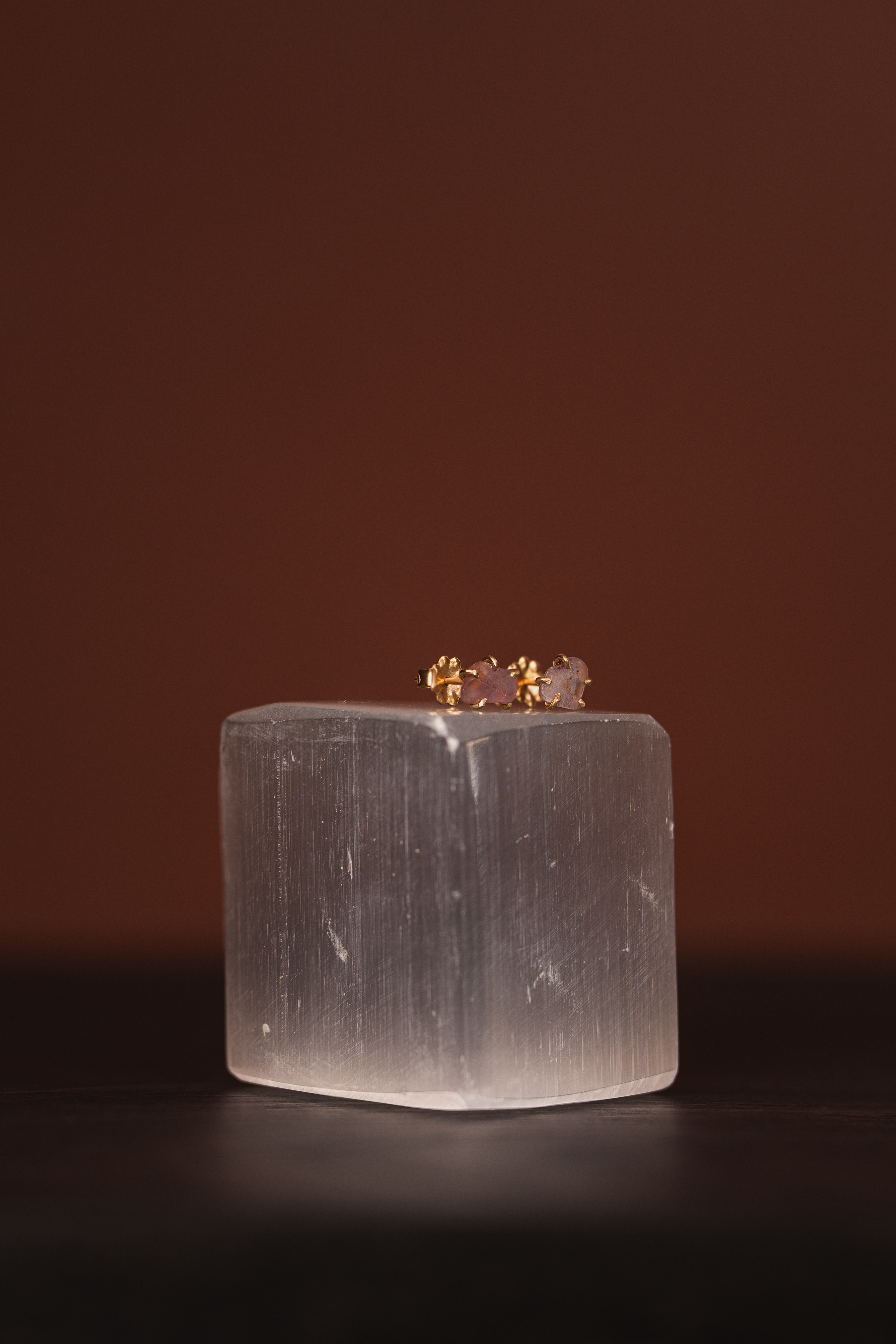 Montana Saphire small stone studs