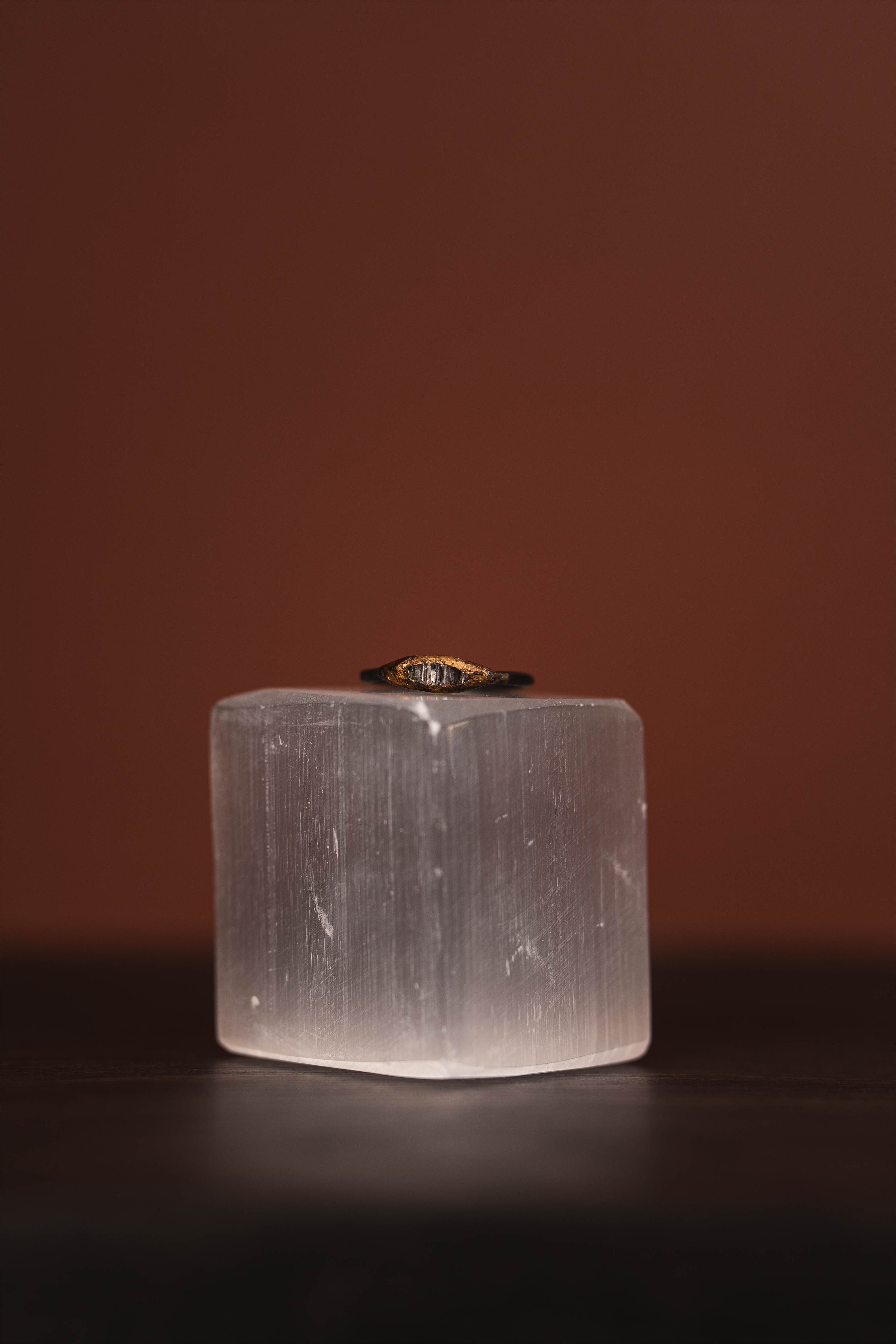 Cognac rose cut diamond band mini Ring