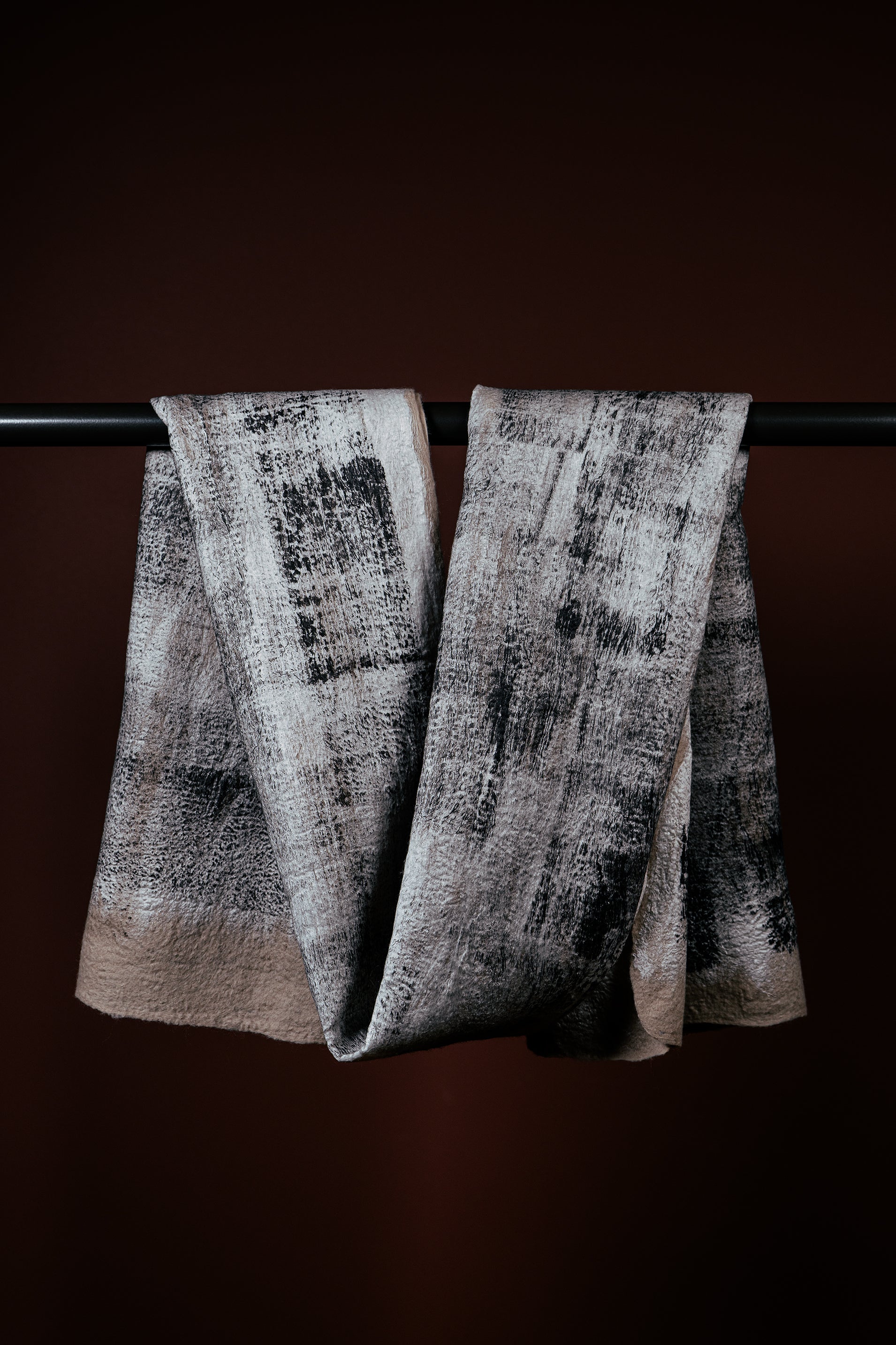 Painting 300 L Beige Scarf