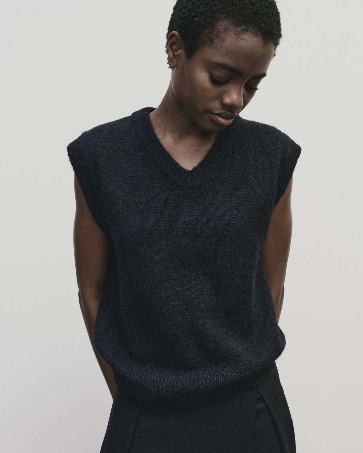 Wool Blend V-Neck Vest - Navy